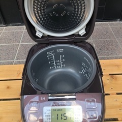 お引き渡しの方が決まりましたパナソニックIHジャー炊飯器SR