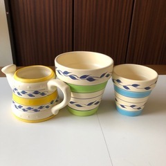 植木鉢とジョウロの3点セット