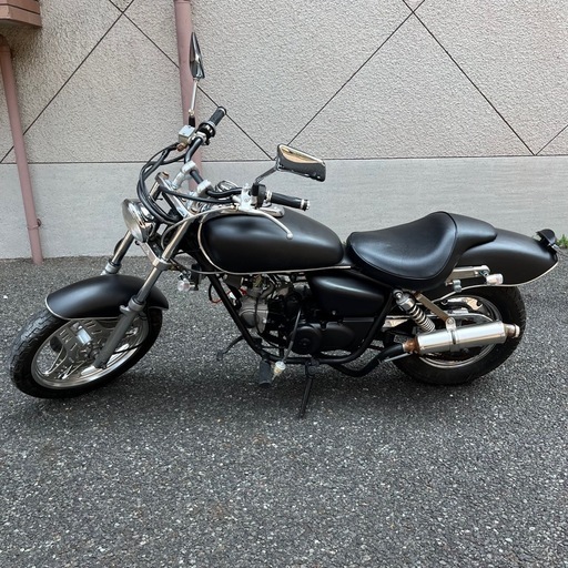 ホンダ　マグナ50