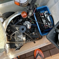 モンキーのガラクタなのかな
