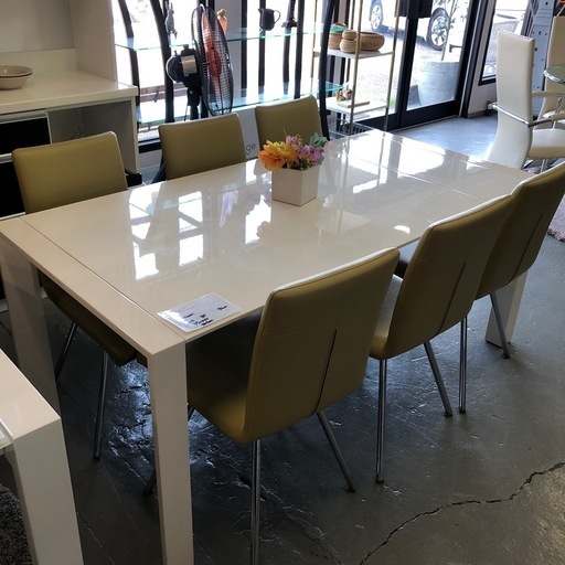 ダイニングテーブルセット　テーブル:ニトリ