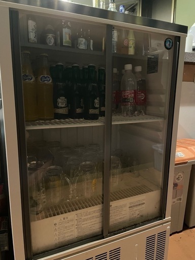 ドリンク冷蔵庫