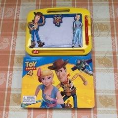 TOY STORY 4 トイストーリー　お絵描ボード　ディズニー...