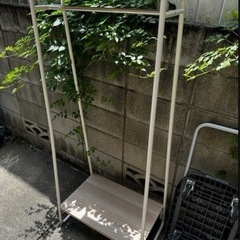 ハンガーラック、コートハンガーの画像
