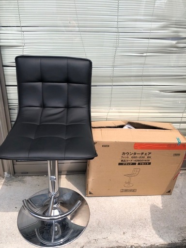 人気ニトリのカウンターチェア2脚セットを大変お安くお譲りいたします!!