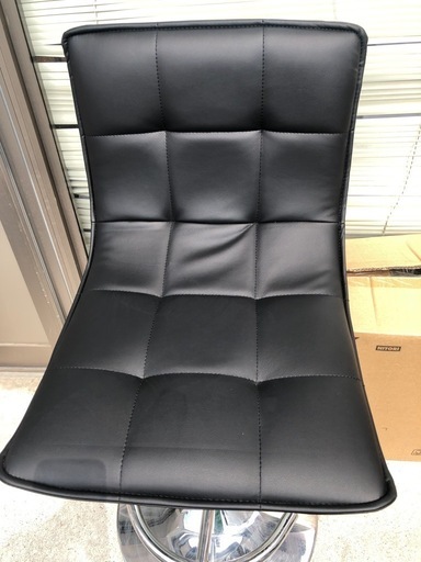 人気ニトリのカウンターチェア2脚セットを大変お安くお譲りいたします!!