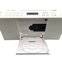SONY ソニー パーソナルオーディオシステム ZS-E30 ホワイト 2017年製 ラジオ再生◯ CD再生× 現状品 オーディオ機器 ラジオ CDプレイヤーの画像