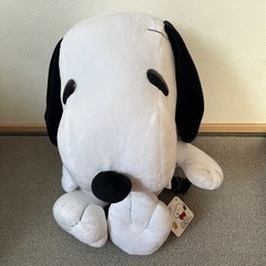 新品　スヌーピー　ぬいぐるみクッション