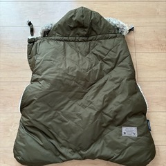 新生児から使えます。チャイルドシート他色々セットの画像