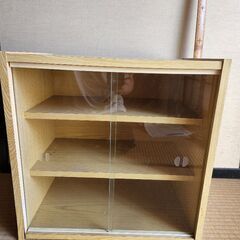 中古サイドボード。