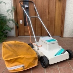 電動芝刈り機