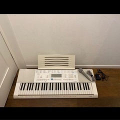 電子ピアノ　CASIO