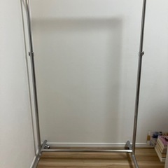 【高さ調整可能】ニトリ　頑丈なハンガーラック　1本目