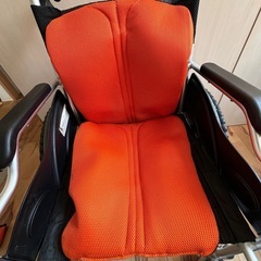 車椅子　自走式　ノーパンク 折りたたみ車いす　 ケアテックジャパンの画像