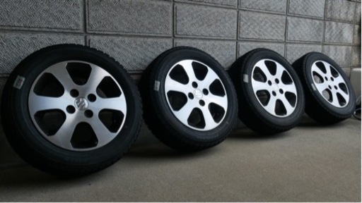 スタッドレスタイヤとアルミホイールの４本セット