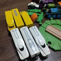 木製レール、トーマス、新幹線、ドクターイエローの画像