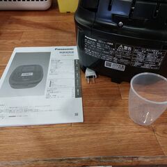 ✨安心の動作保証付き✨Panasonic 2024年製 IH炊飯ジャー SR-FE101【愛市IFC051447-104】の画像