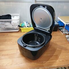 ✨安心の動作保証付き✨Panasonic 2024年製 IH炊飯ジャー SR-FE101【愛市IFC051447-104】の画像