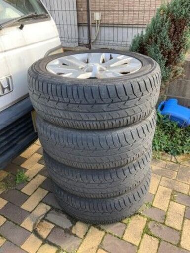 三菱デリカD5 タイヤ付ホイール ４本