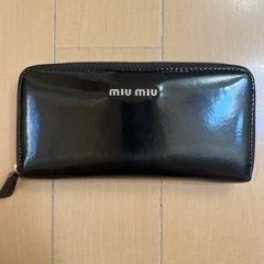 miumiu長財布