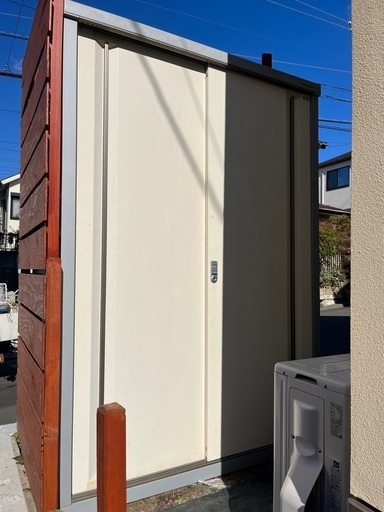 イナバ物置シンプリー、MJ-137E