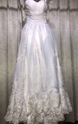 ウェディングドレス