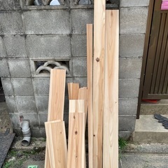 決まりました！【0円　無料‼️】杉　無垢材の端材 無料で差し上げます