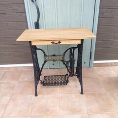 足踏みミシンテーブル singer②