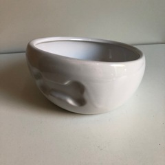 未使用に近いペット用陶器ご飯皿フードボールの画像