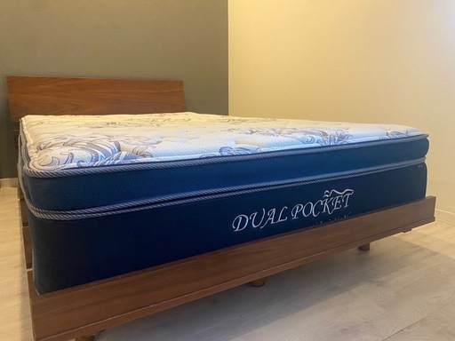 【引き取り決定】 ニトリ　セミダブルベッド マットレス＋フレーム