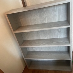 本棚、小物、CDなどを置ける棚の画像