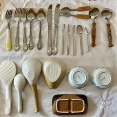 カトラリー・小皿(イロイロ)の画像