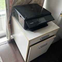 IKEA　鍵付きキャビネット　