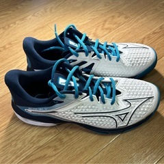 ミズノ　テニスシューズの画像