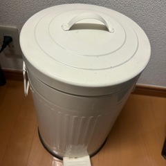 ニトリ　ごみ箱(12L)