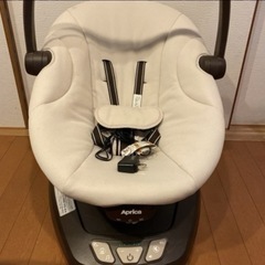電動スウィング　バウンサー、おむつ、おもちゃメリー　　の画像
