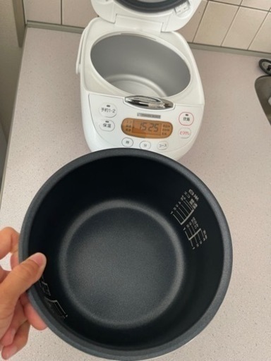 キッチン　炊飯器