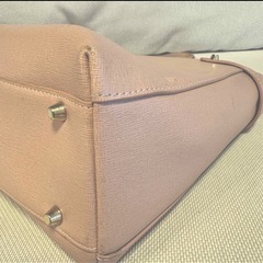 入手困難FURLA アガタ moonstone(ピンクベージュ)の画像