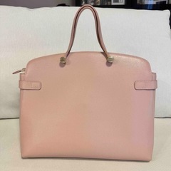 入手困難FURLA アガタ moonstone(ピンクベージュ)の画像