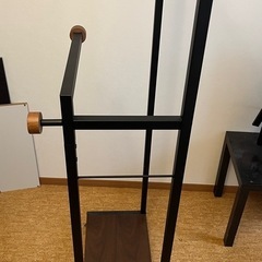 キャスター付きハンガーラックの画像