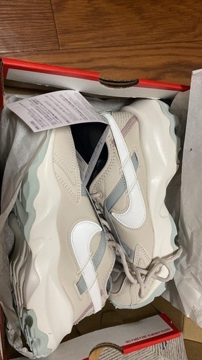 ナイキ靴 23.5cm新品