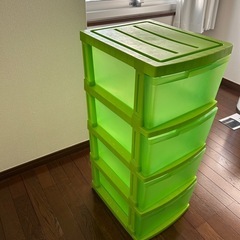 衣装ケースの画像