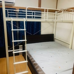 ロフトベッド白
