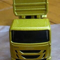 トミカ　いすゞ・ギガ　ダンプカーの画像