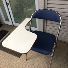 折りたたみテーブル付椅子