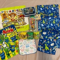 【決まりました】トイストーリー  お弁当箱 お箸セットなど