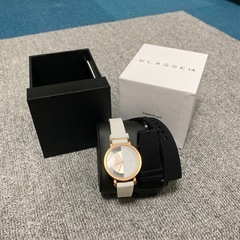 Klasse14  IMPERFECT Arch WHITE 時計の画像
