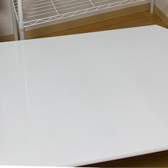 ワイドチェスト&テーブル２点セット【本文必要】の画像