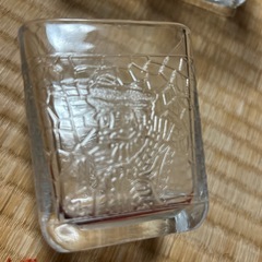 ウイスキーグラスの画像