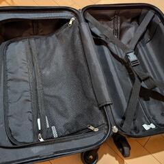 スーツケースの画像